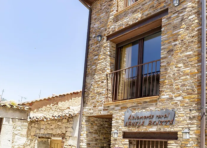 Abuela Benita Hotel Cebreros